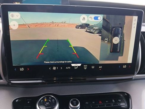 Used 2025 Ford Expedition Max Active image 20