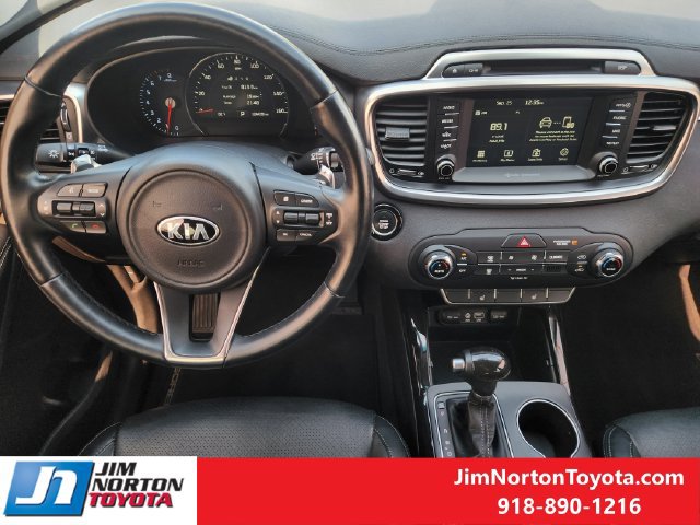 Used 2017 Kia Sorento EX w/ EX Premium Package FWD image 27