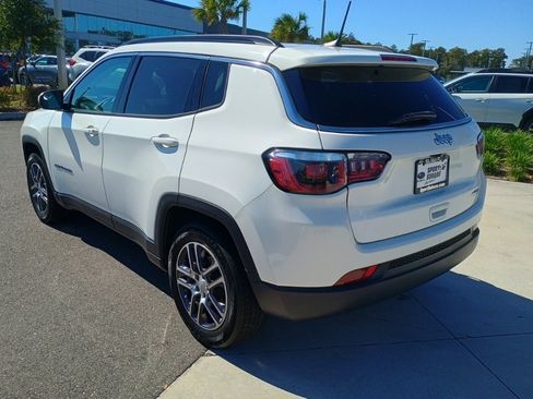 Used 2019 Jeep Compass Latitude image 7