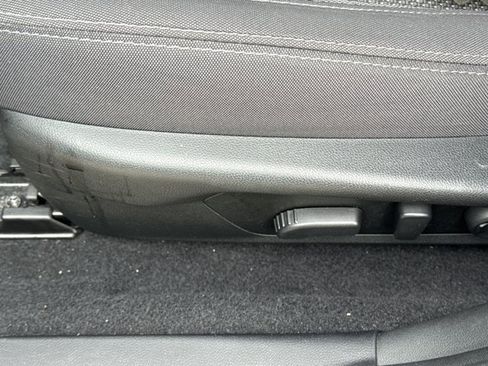 Used 2024 Subaru Crosstrek 2.0i Premium image 15