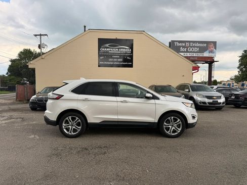 Used 2018 Ford Edge Titanium w/ Technology Package AWD/4WD image 8