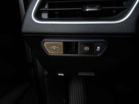Used 2025 Kia K4 FWD image 21