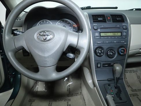 Used 2009 Toyota Corolla LE image 34