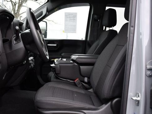 Used 2025 Chevrolet Silverado 2500 Custom w/ Custom Value Package image 14