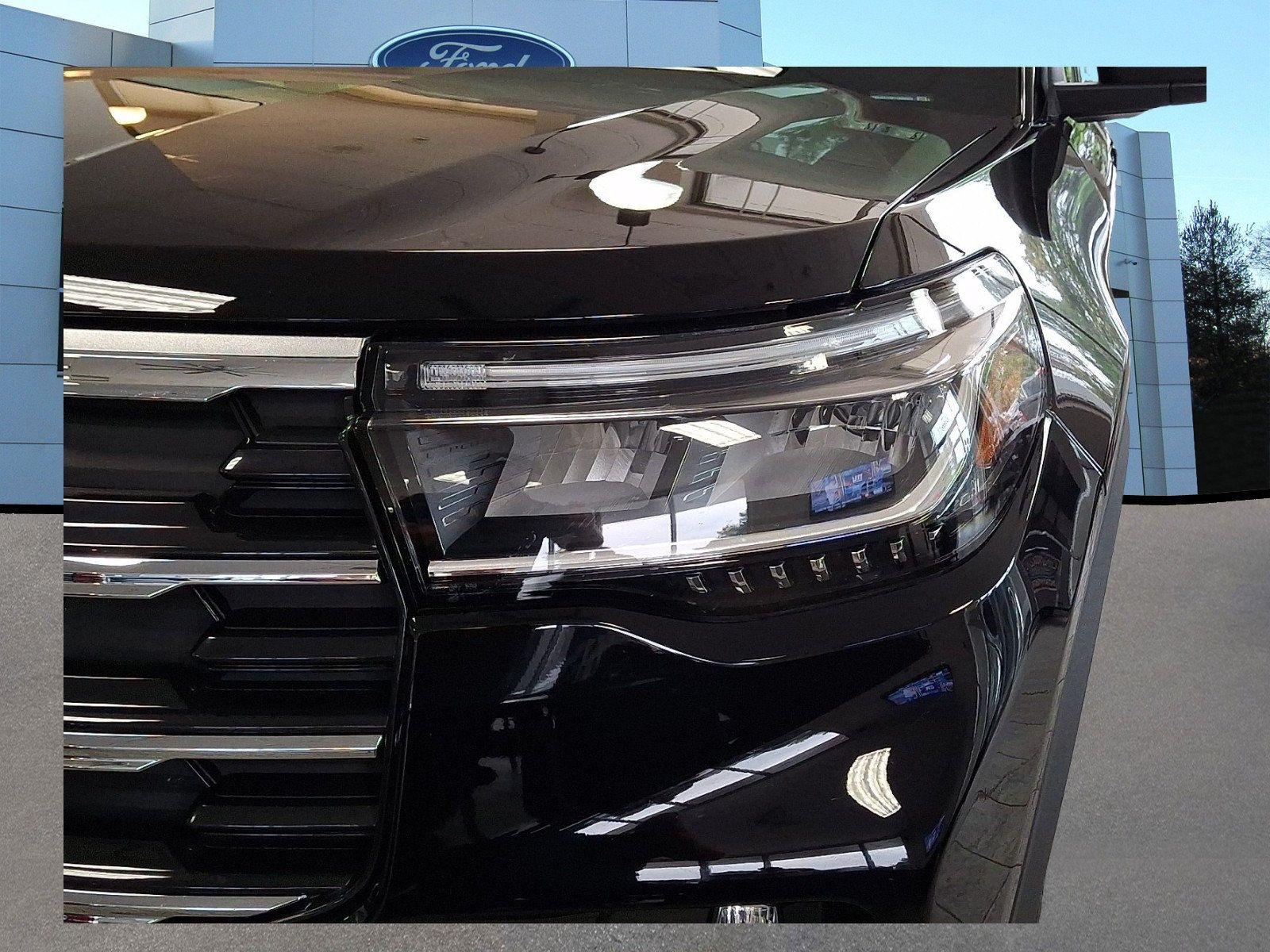 Used 2026 Ford Explorer Active w/ Active Comfort Package AWD/4WD image 10