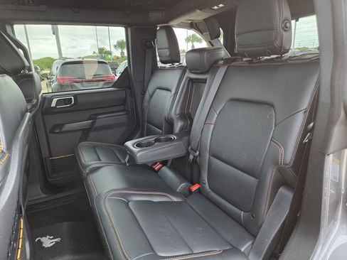 Used 2024 Ford Bronco Badlands AWD/4WD image 23