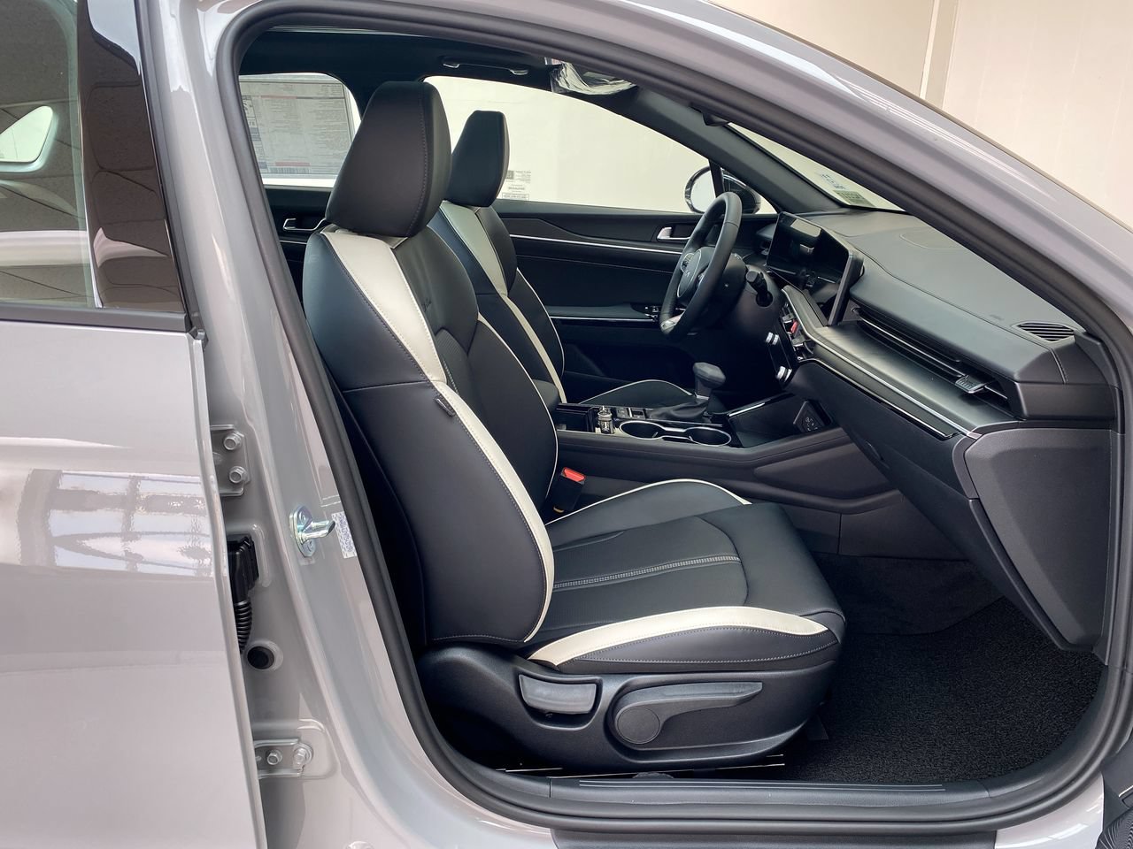 Certified 2026 Kia K5 GT-Line w/ GT-Line Premium Package FWD image 30