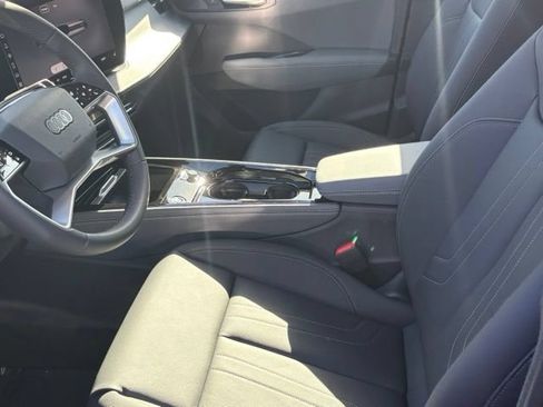 New 2026 Audi Q3 quattro 2.0T AWD/4WD image 13