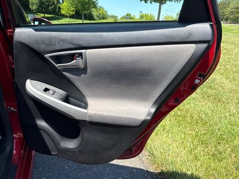 Used 2014 Toyota Prius Three w/ Solar Roof Package FWD image 16