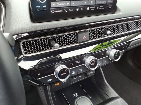 Used 2023 Honda Civic Touring image 17