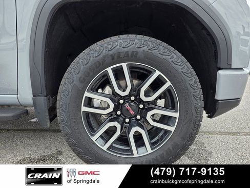 Used 2024 GMC Sierra 1500 AT4 w/ Technology Package AWD/4WD image 31