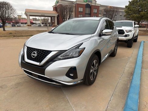Used 2023 Nissan Murano SV image 4