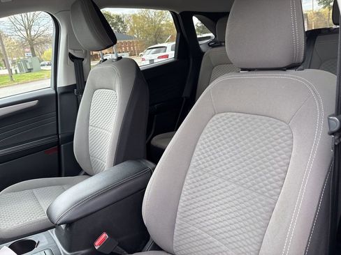 Used 2021 Ford Escape SE image 15
