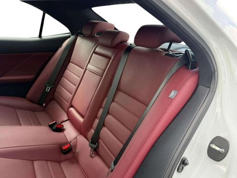Used 2018 Lexus IS 300 F Sport image 19
