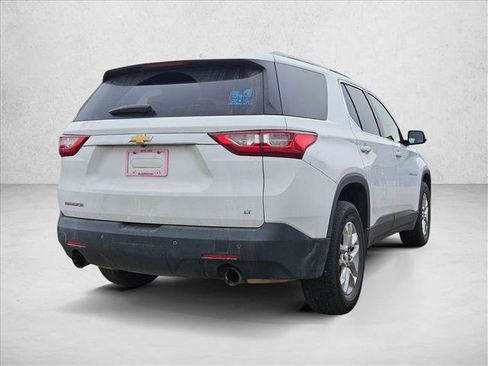 Used 2018 Chevrolet Traverse LT image 3