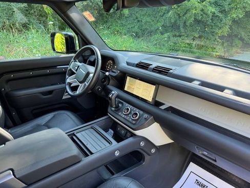 Certified 2024 Land Rover Defender 110 S AWD/4WD image 19
