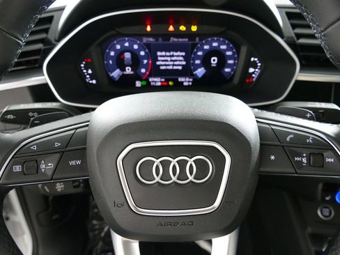 Used 2023 Audi Q3 2.0T Premium Plus w/ Premium Plus Package AWD/4WD image 16