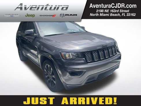 Used 2021 Jeep Grand Cherokee Laredo X RWD image 1