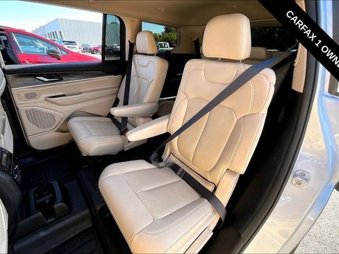 Used 2021 Jeep Grand Cherokee L Limited AWD/4WD image 6