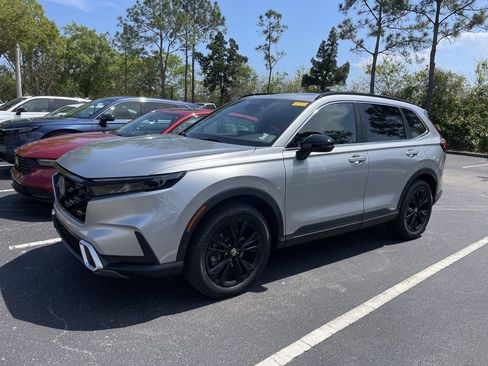 Used 2023 Honda CR-V Sport Touring image 10