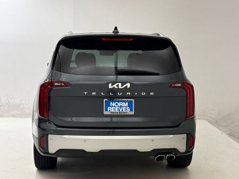 Used 2023 Kia Telluride S w/ S Sunroof Package FWD image 3