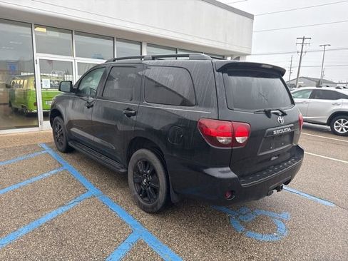 Used 2018 Toyota Sequoia TRD Sport image 6