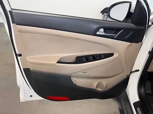 Used 2017 Hyundai Tucson Limited w/ Limited Ultimate Package 03 image 24