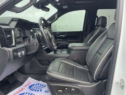 Used 2023 GMC Sierra 1500 AT4X image 16