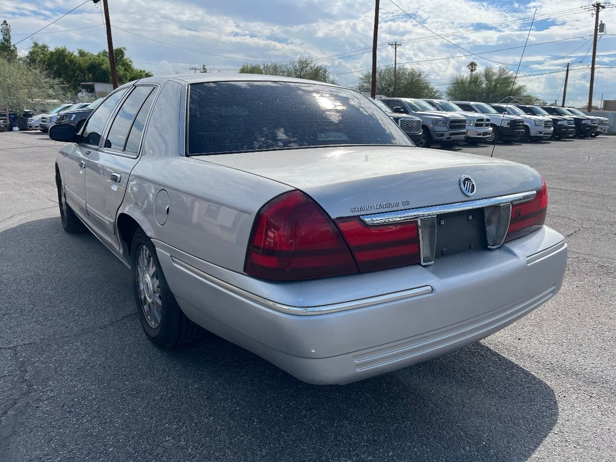 Used 2005 Mercury Grand Marquis GS RWD image 5