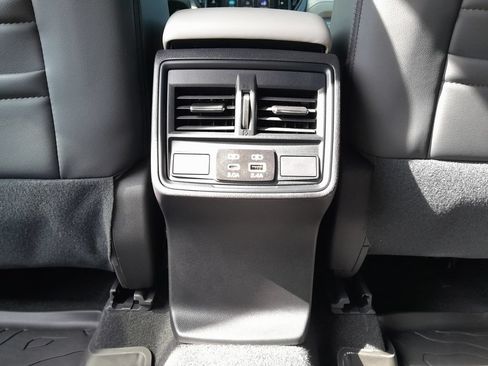 Certified 2026 Subaru Forester Premium AWD/4WD image 31