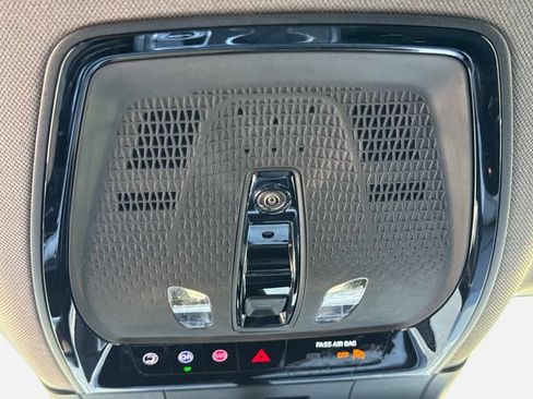 Certified 2025 Cadillac Optiq Luxury 2 w/ LPO, Floor Liner Package AWD/4WD image 21