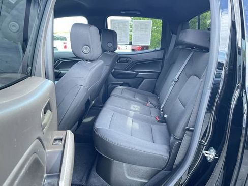 Certified 2023 Chevrolet Colorado Trail Boss w/ Technology Package AWD/4WD image 23