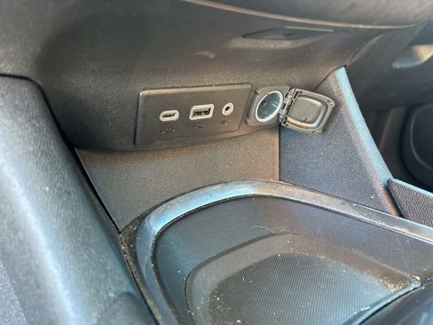 Used 2020 Chevrolet Malibu LT image 30