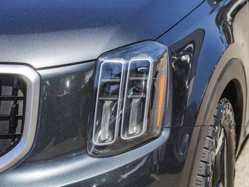 Used 2023 Kia Telluride EX AWD/4WD image 6