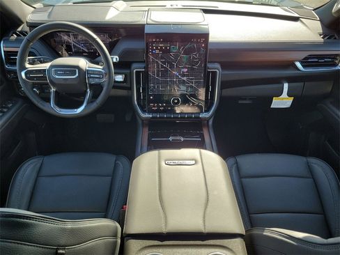 Used 2025 GMC Yukon XL Denali w/ Sun & Power Step Package image 21