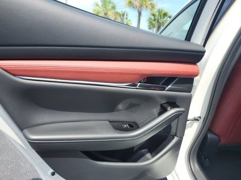 New 2026 MAZDA MAZDA3 2.5 S Hatchback w/ Premium Pkg FWD image 15