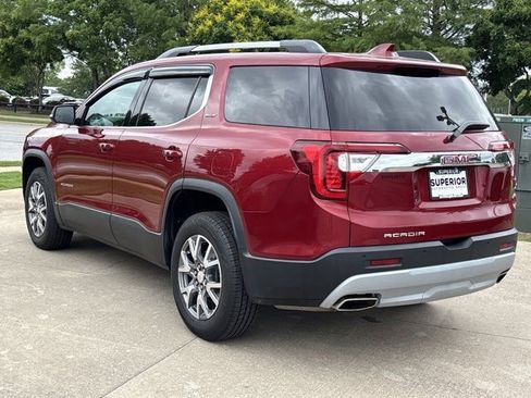 Used 2020 GMC Acadia SLT w/ Driver Alert Package II FWD image 9