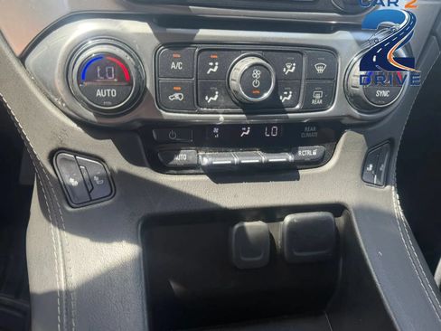 Used 2020 Chevrolet Suburban LT AWD/4WD image 22
