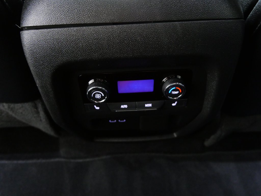 Used 2025 Chevrolet Traverse RS AWD/4WD image 23