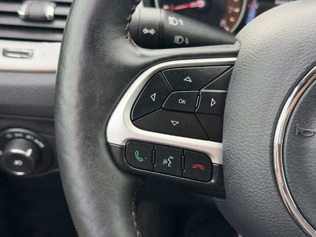 Used 2018 Jeep Compass Latitude w/ Popular Equipment Group FWD image 29