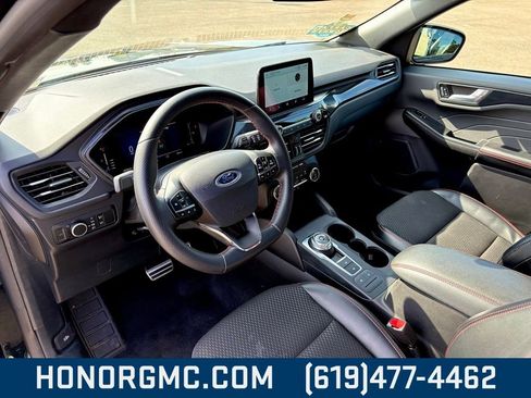 Used 2024 Ford Escape ST-Line image 12