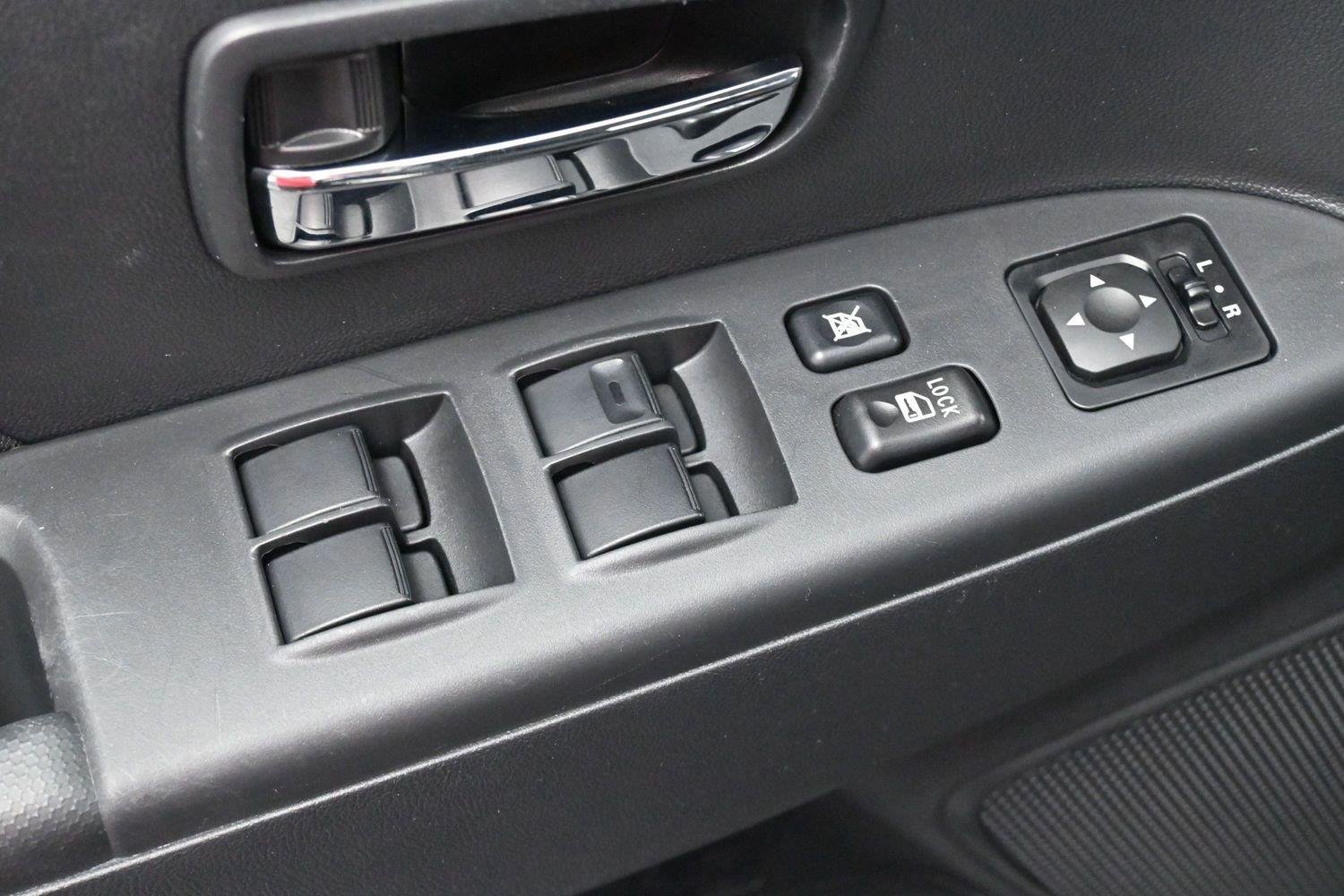 Used 2023 Mitsubishi Outlander Sport ES AWD/4WD image 10