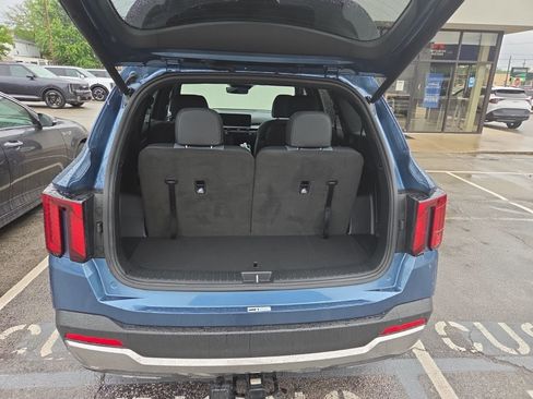 Used 2025 Kia Sorento SX Prestige AWD/4WD image 11