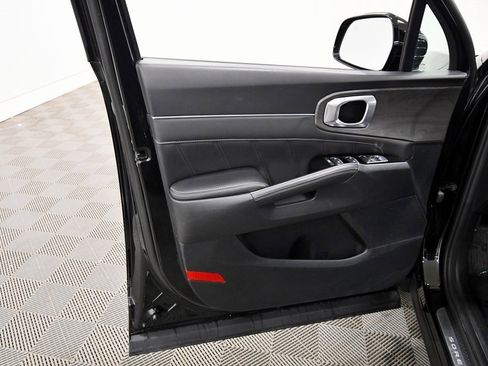 Certified 2025 Kia Sorento SX image 14