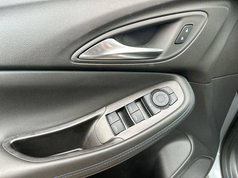 Used 2026 Buick Encore GX Sport Touring FWD image 13