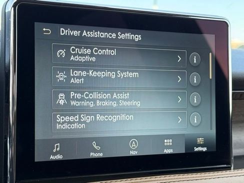 Used 2022 Lincoln Corsair Reserve w/ Equipment Group 201A image 24