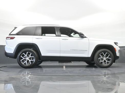 Used 2025 Jeep Grand Cherokee Limited image 61