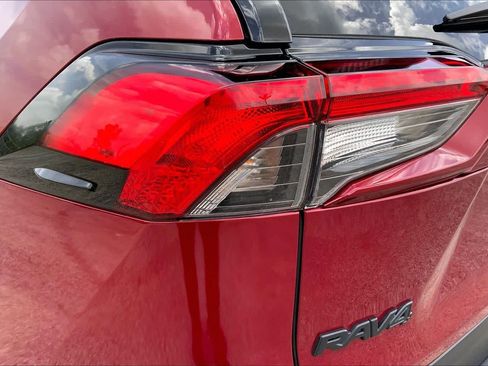 Used 2024 Toyota RAV4 XLE Premium AWD/4WD image 28