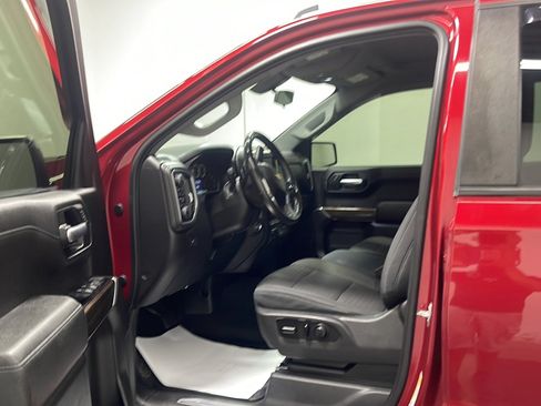 Used 2019 Chevrolet Silverado 1500 LT w/ All-Star Edition AWD/4WD image 2