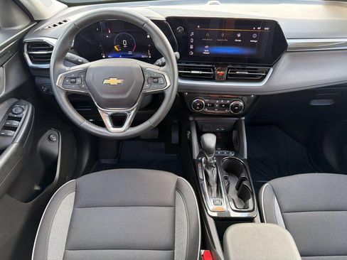 Certified 2026 Chevrolet TrailBlazer LT w/ Convenience Package FWD image 28
